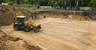 Разработка котлована Орел, цена от 317 руб./м3.