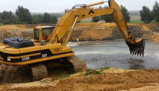 Рытье водоемов в Орле - цена от 950 руб. | 2Землекопа-Орл